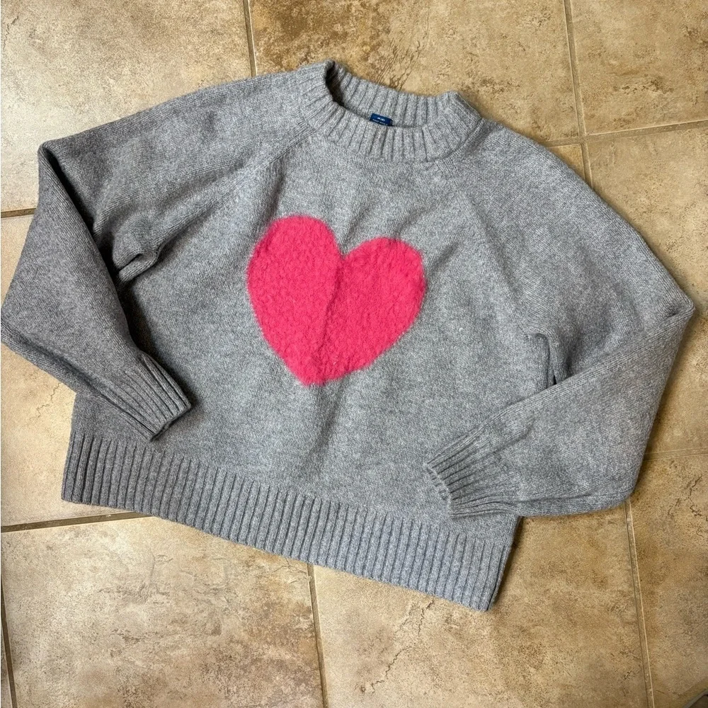⚓️OLD NAVY Heart Sweater